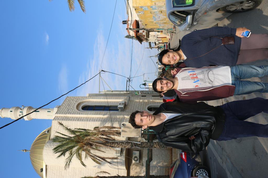 Juha'S Guesthouse - Zarqa Bay Jisr ez Zarqa Esterno foto